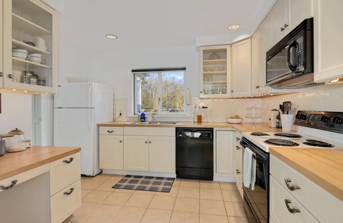 Chestertown House | Private Waterfront Paradise w/Pier - Kayak to Historic Chestertown!