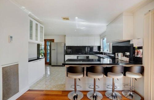 Narre Warren South House | Prized Home Away from Home in Enviable Location