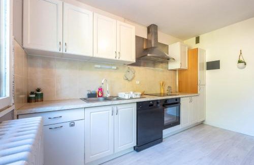 Thones Apartment | Proche centre Thônes, Apt Cosy entre Lac&Montagnes
