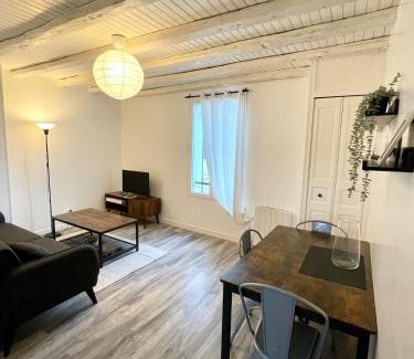 Montereau-Fault-Yonne Apartment | Proche Fontainebleau - Chez Christophe