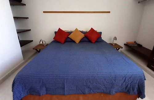 Progreso Municipality Apartment | Progreso East, 1 block from Sea, with pool views