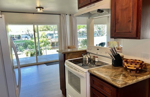 Lakeport House | PROMO 5% WEEKLY DISCOUNT!nKonocti Lake House-Lakeport Ca