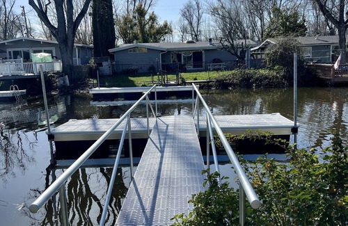 Lakeport House | PROMO 5% WEEKLY DISCOUNT!nKonocti Lake House-Lakeport Ca