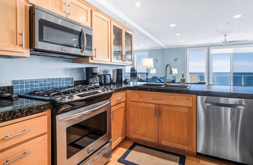 Depoe Bay Condo | Promo! Second Floor Oceanfront Condo with Pool, Hot Tub, Wifi and Much More!