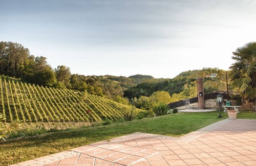 Castel Boglione House | Property among vineyards with swimming pool, stunning view