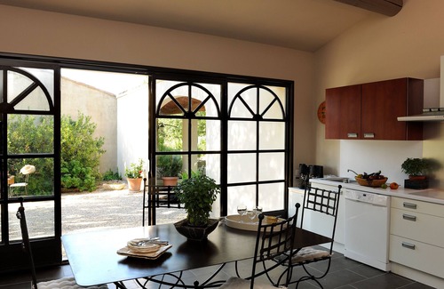 Cabrieres-d'Avignon House | Property with panoramic views