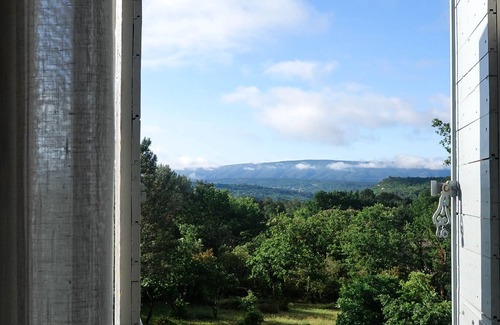 Gordes Villa | Provencal villa, stylish and quiet location in the beautiful Luberon