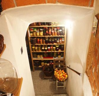 Bystrzyca Kłodzka House | Pszczelarnia Dom Pracy Twórczej