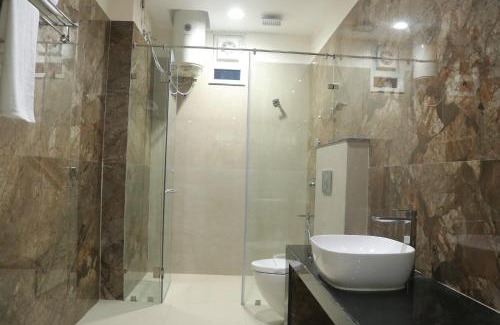 Una Hotel | Pt Moolraj Residency