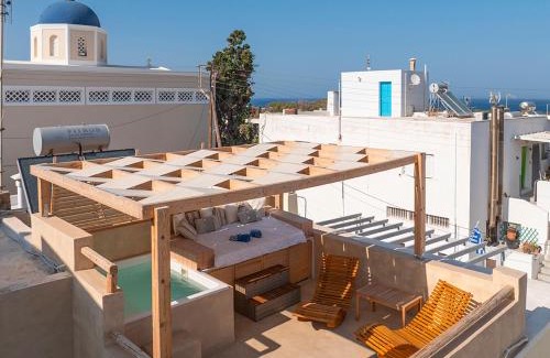 Kamari Villa | Pueblo viejo boutique house