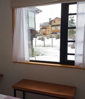 Villa Catedral Apartment | PUERTO NEVADO Box 1 en la base del cerro Catedral con vistas