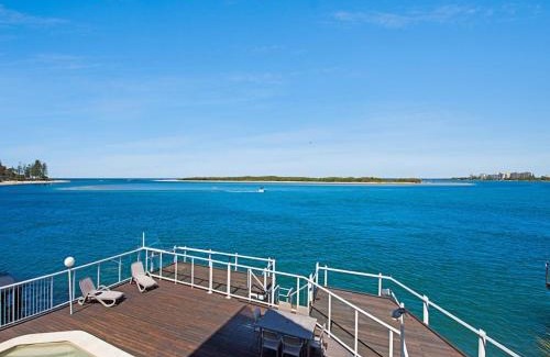 Caloundra Apartment | Pumicestone Quays by Luxury Escapes Caloundra