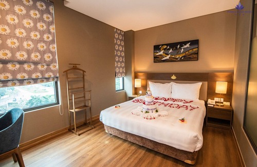 Hai Duong Hotel | Purple Lotus Hotel