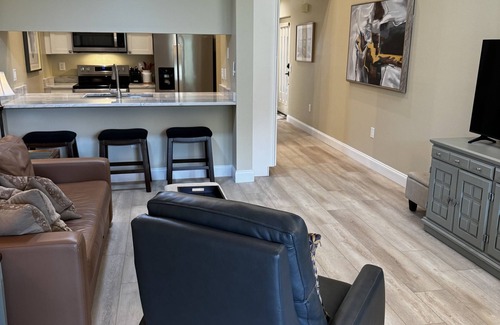 The Meadows Villa | Quaint and classy golf course villa in the Meadows