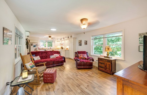 Elysburg Cottage | Quaint Elysburg Cottage: Walk to Knoebels Resort!