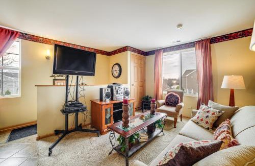 Park Forest Apartment | Quaint Park Forest Apartment - Near Golf Courses!