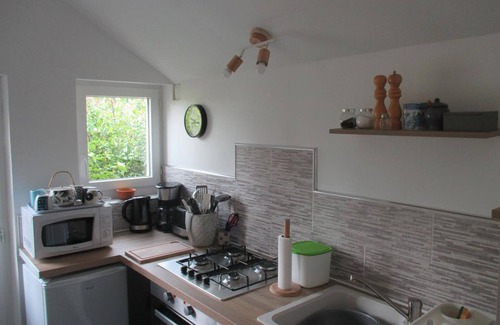 Lurcy-Levis Cottage | Quaint Renovated Cottage with Modern Amenities and Private Garden