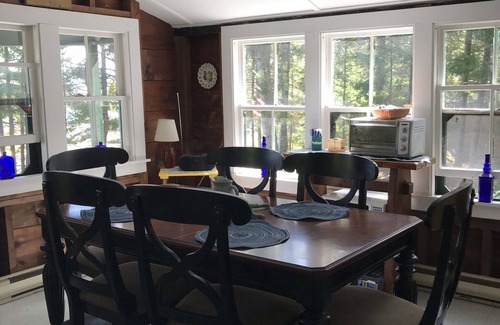 Brooksville Cottage | Quaint Waterfront Cottage