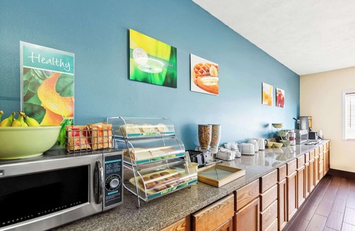 Springfield Hotel | Quality Inn and Suites Springfield Southwest near I-72