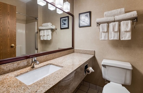 Springfield Hotel | Quality Inn and Suites Springfield Southwest near I-72