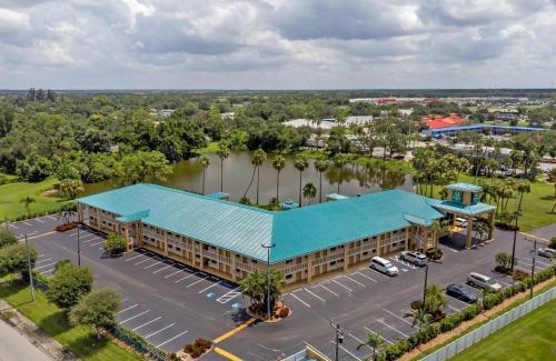 Bradenton Hotel | Quality Inn Bradenton North I-75