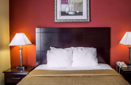 Brunswick Hotel | Quality Inn Brunswick Cleveland South
