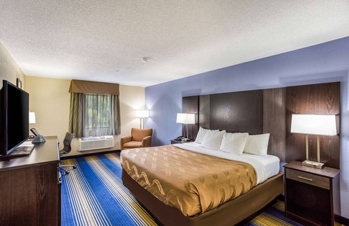 Tad Hotel | Quality Inn Charleston South