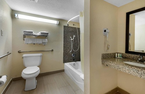 East Daytona Hotel | Quality Inn Daytona Beach Oceanfront