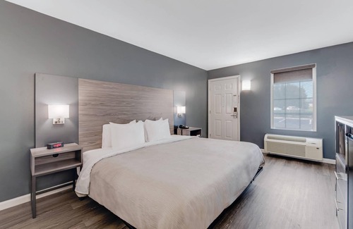 Laurinburg Hotel | Quality Inn Laurinburg