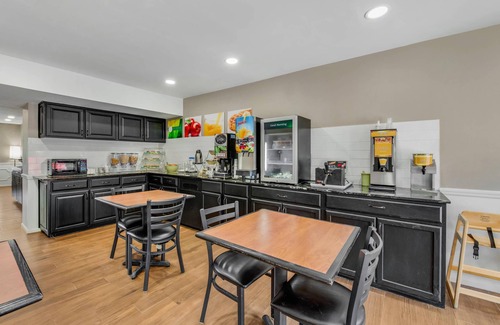 Laurinburg Hotel | Quality Inn Laurinburg