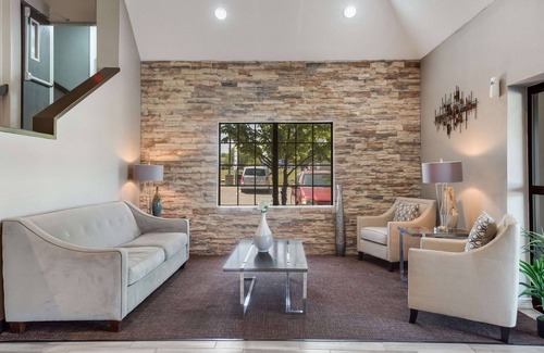 Lee's Summit Hotel | Quality Inn Lees Summit - Kansas City