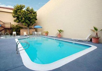 Harbor Hotel | Quality Inn Long Beach - Signal Hill