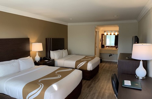 Harbor Hotel | Quality Inn Long Beach - Signal Hill