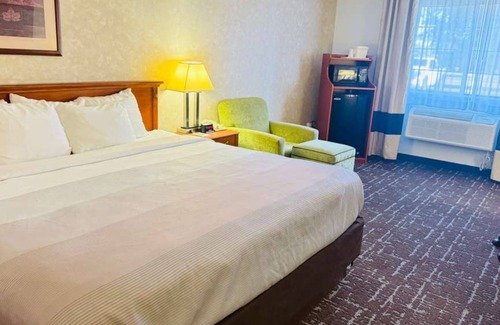 Marshall Hotel | Quality Inn Marshall MN near University
