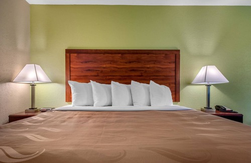 Morgantown Hotel | Quality Inn Morgantown