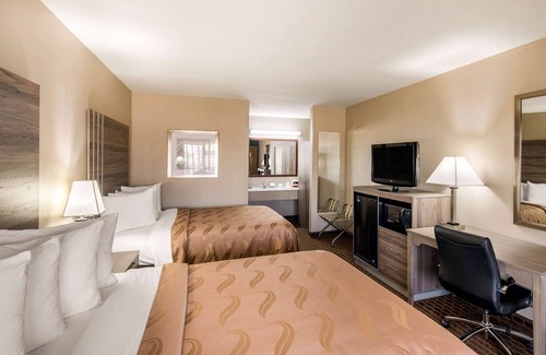 Paris Hotel | Quality Inn Paris
