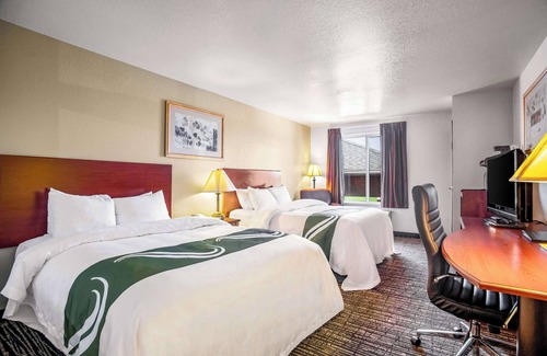 Parsons Hotel | Quality Inn Parsons North