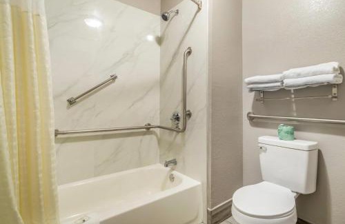 Simpsonville Hotel | Quality Inn Simpsonville-Greenville
