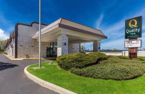 Roseland Hotel | Quality Inn South Bend near Notre Dame