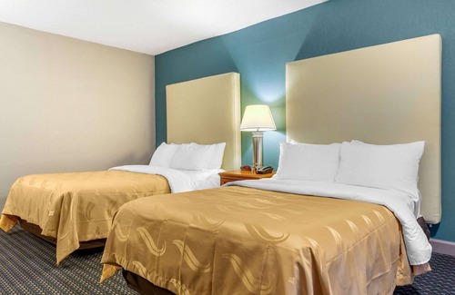 Apex Hotel | Quality Inn & Suites Apex - Holly Springs