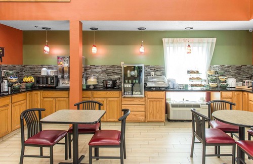 Columbus Hotel | Quality Inn & Suites Columbus West - Hilliard