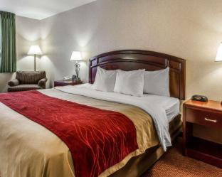 Fort Madison Hotel | Quality Inn & Suites Fort Madison near Hwy 61