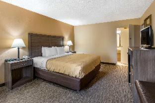 Winston - Salem Hotel | Quality Inn & Suites Hanes Mall