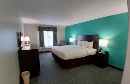 Houma Hotel | Quality Inn & Suites Houma