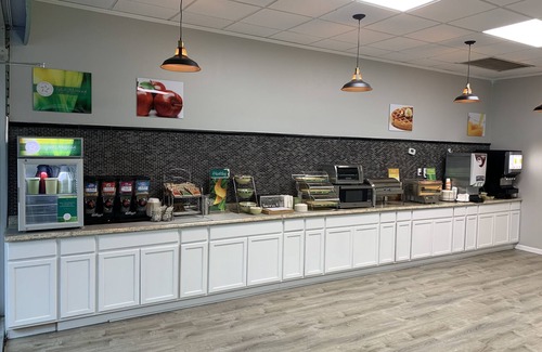 Pawleys Island Hotel | Quality Inn & Suites Pawleys Island