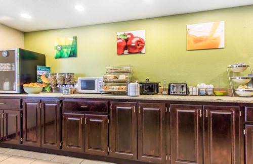 La Vergne Hotel | Quality Inn & Suites