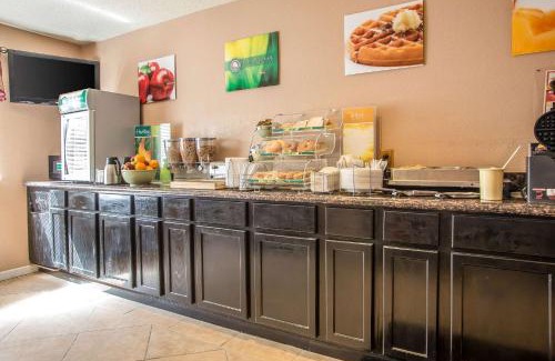 West Bend Hotel | Quality Inn & Suites