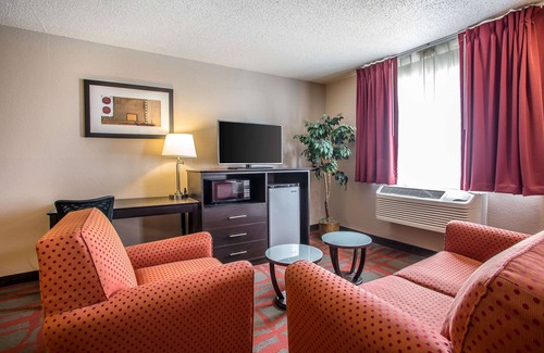West Bend Hotel | Quality Inn & Suites