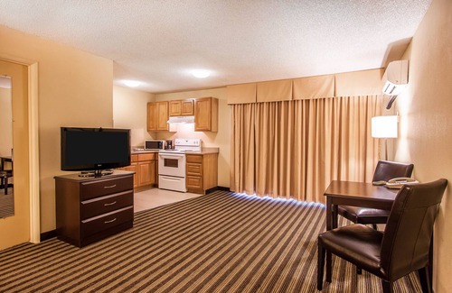Hazel Dell South Hotel | Quality Inn & Suites Vancouver - Hazel Dell