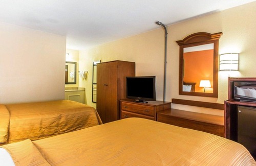 Winston - Salem Hotel | Quality Inn University